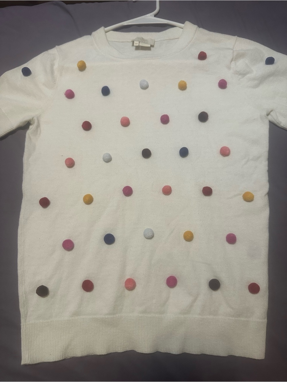 KATE SPADE Solid White Cream Knit SS Top w/Multi Colored Pom Pom’s  XS